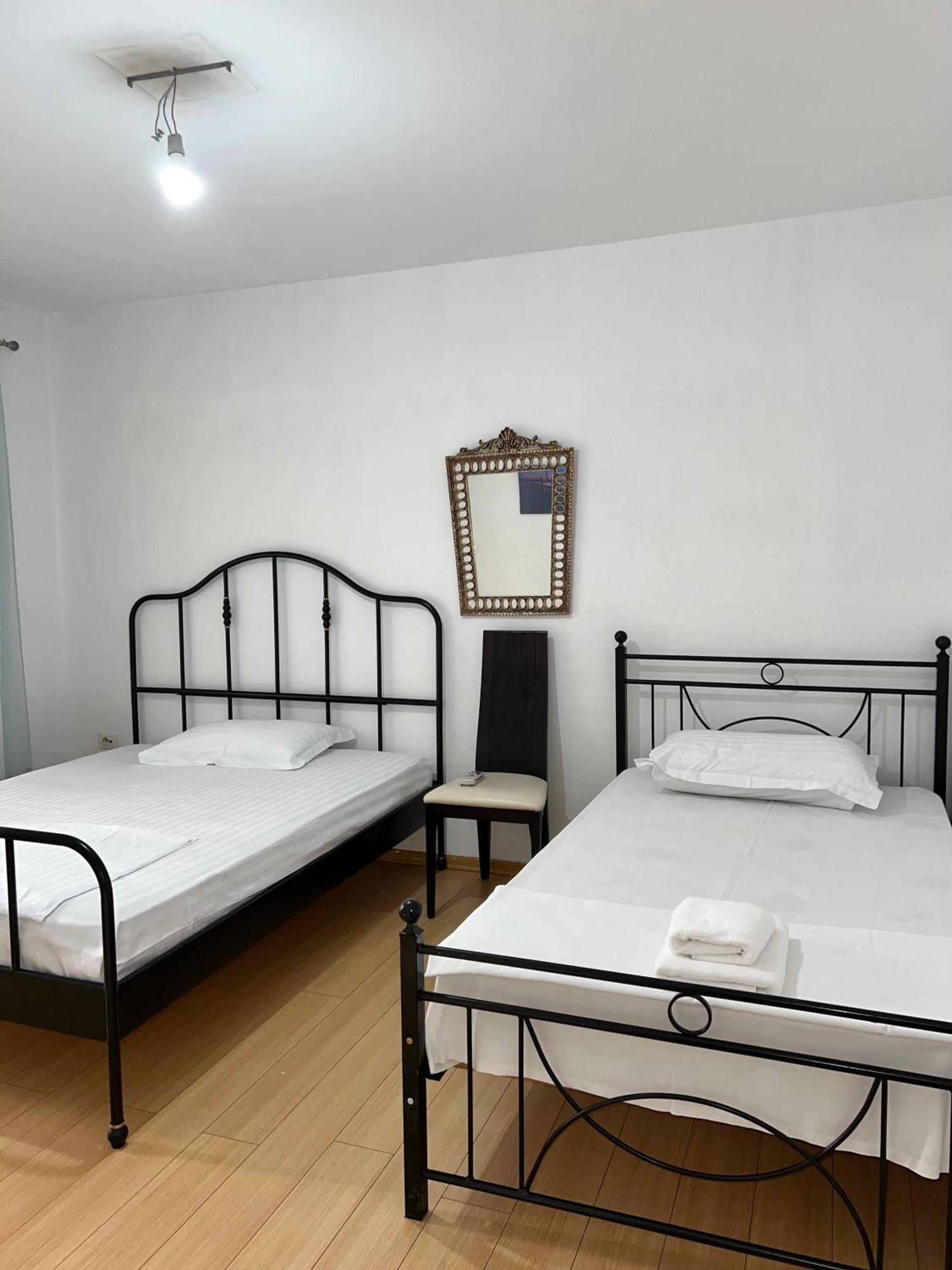 Blloku Family Apartment Tiranë Luaran gambar